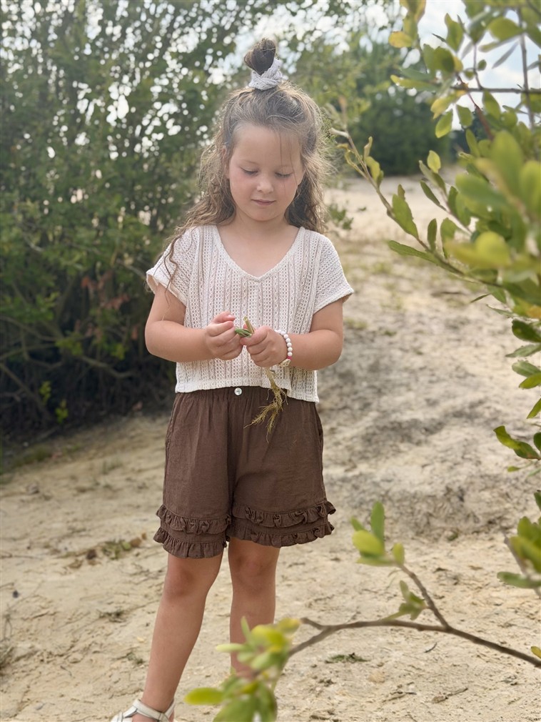 Ll Ruffle Bloom Short Brown